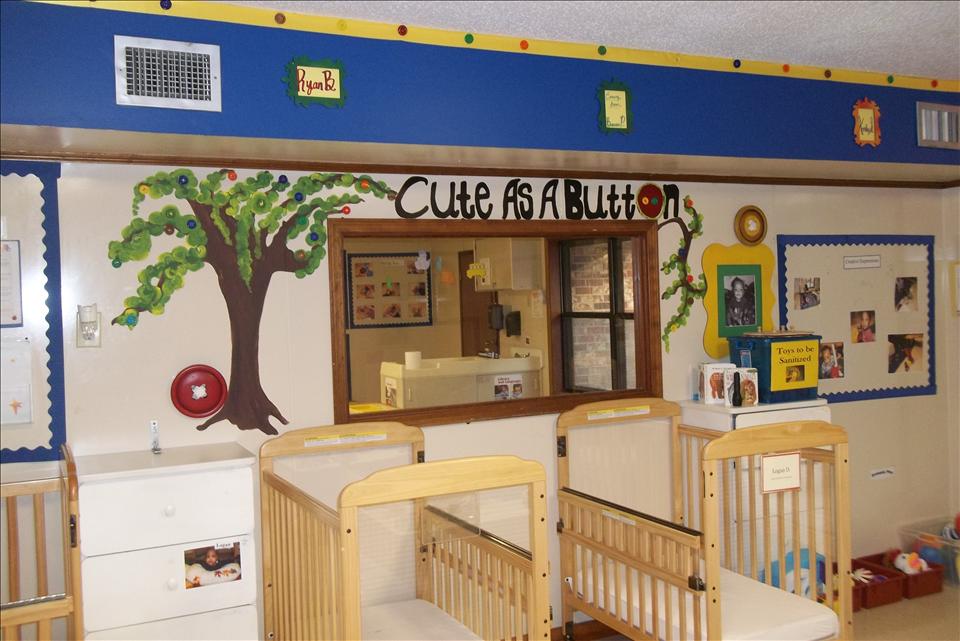 Greenwell Springs KinderCare Infant Classroom